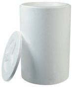 isterninger To tønder is med 18 kg isterninger i hver.